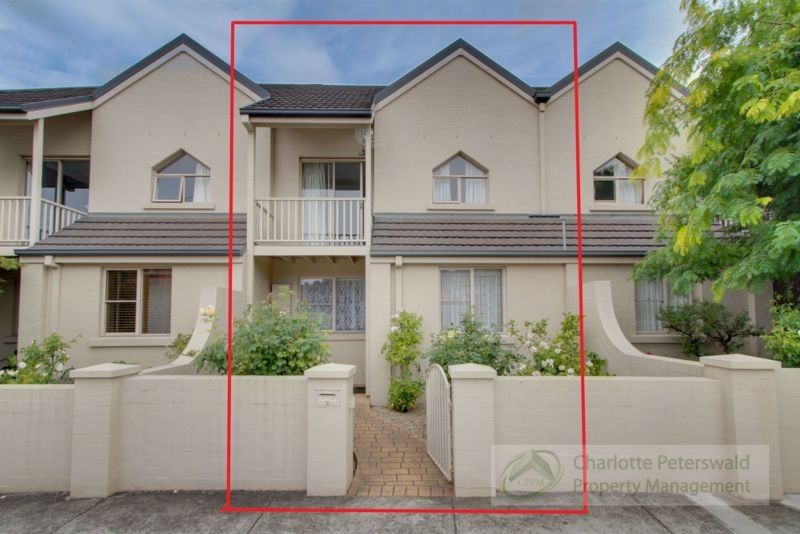 2/4 Stowell Avenue, Battery Point TAS 7004, Image 2