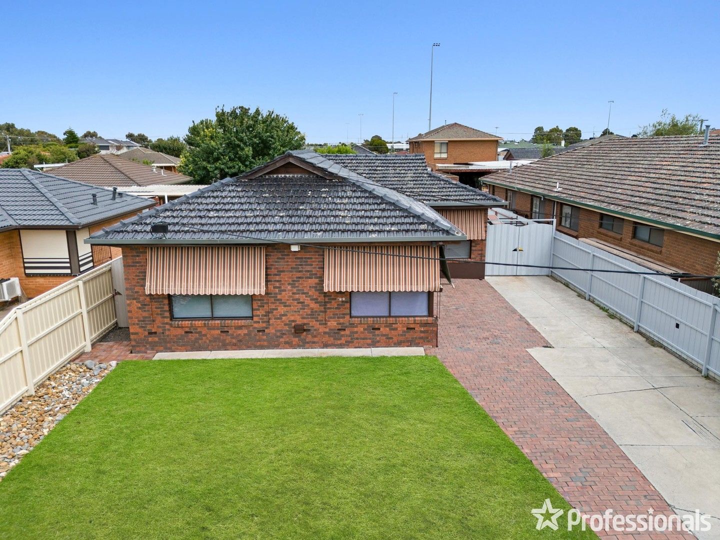 15 WAKOOL AVENUE, Deer Park VIC 3023, Image 0