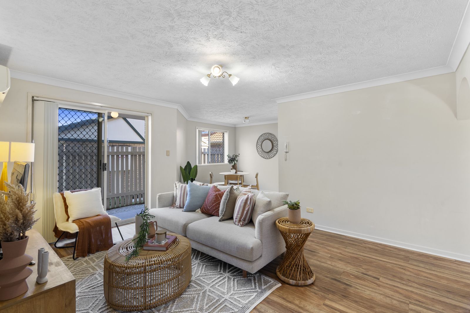 1/54 Bower Street, Annerley QLD 4103, Image 2