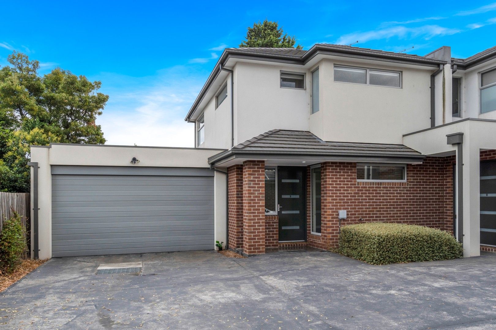 4 bedrooms Townhouse in 3/8 Kanimbla Court HEIDELBERG WEST VIC, 3081