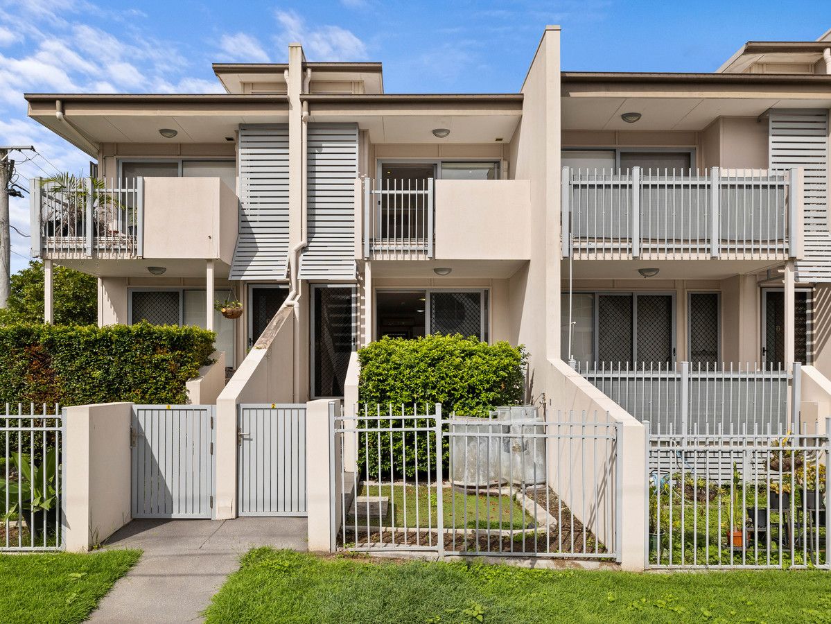 2/5 Daniells Street, Carina QLD 4152, Image 1