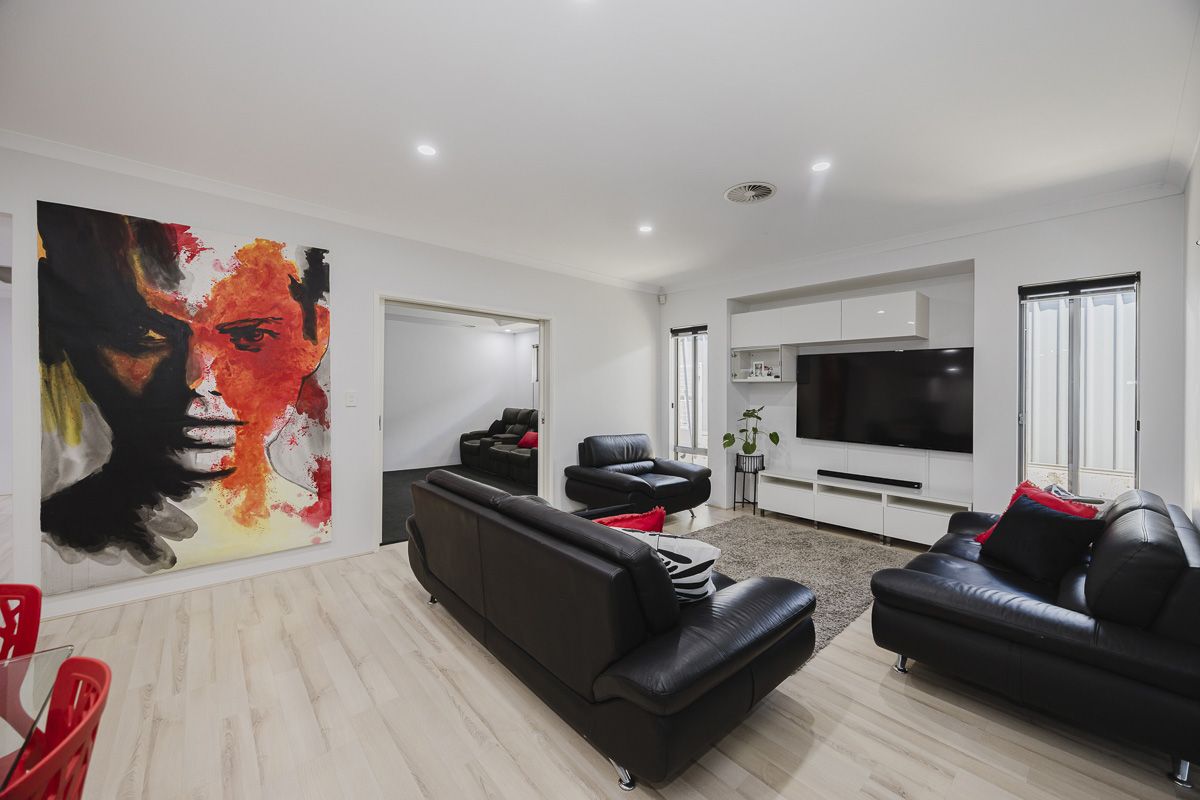 4 bedrooms House in 85 Raeside Drive LANDSDALE WA, 6065