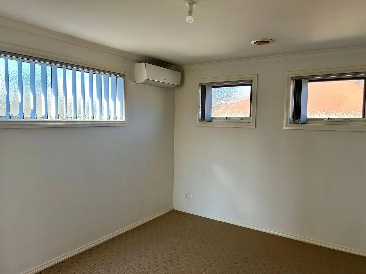 Additional image 9 of 2/64 Millbank Drive, Deer Park VIC 3023