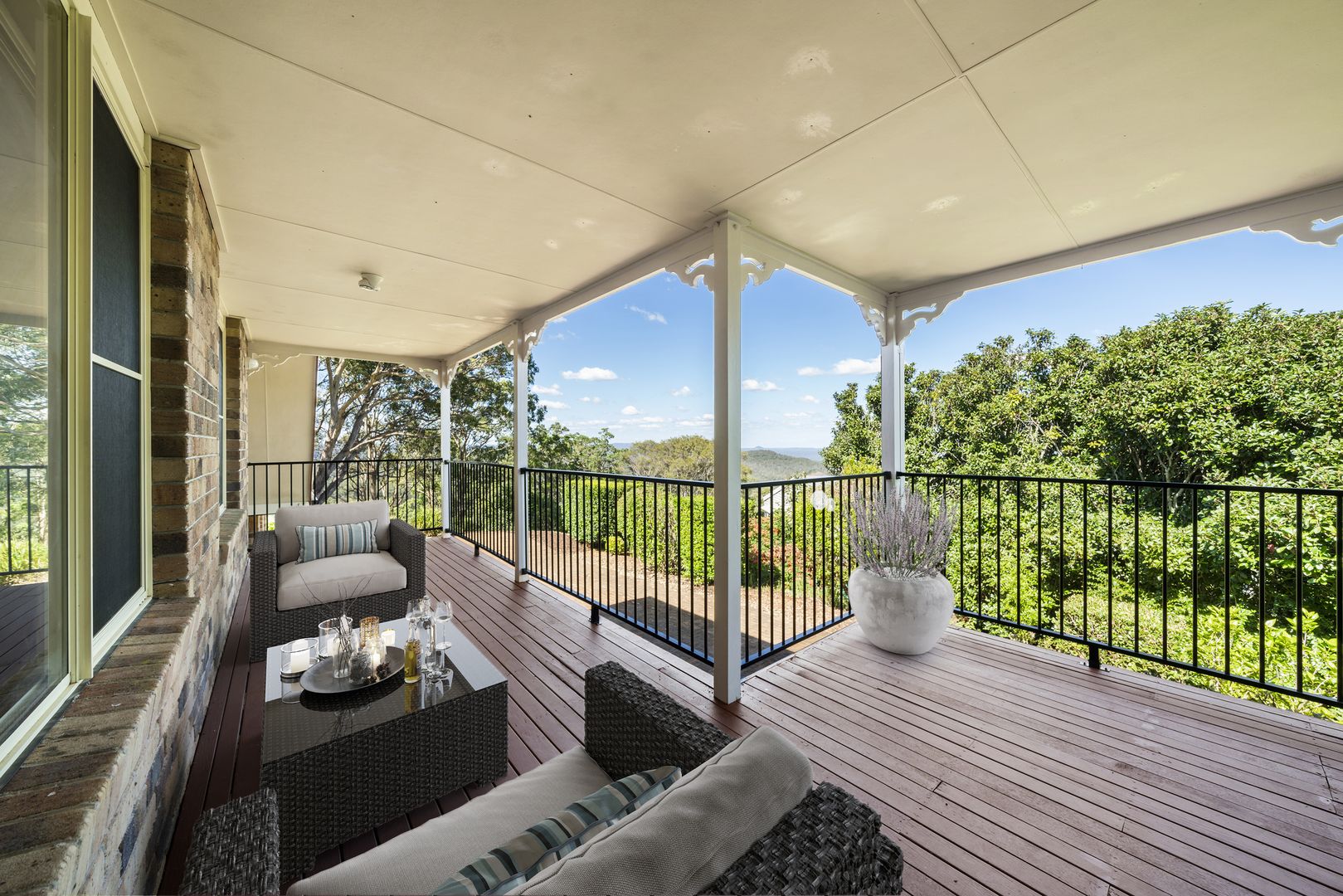 10 Rangeview Road, Blue Mountain Heights QLD 4350, Image 2