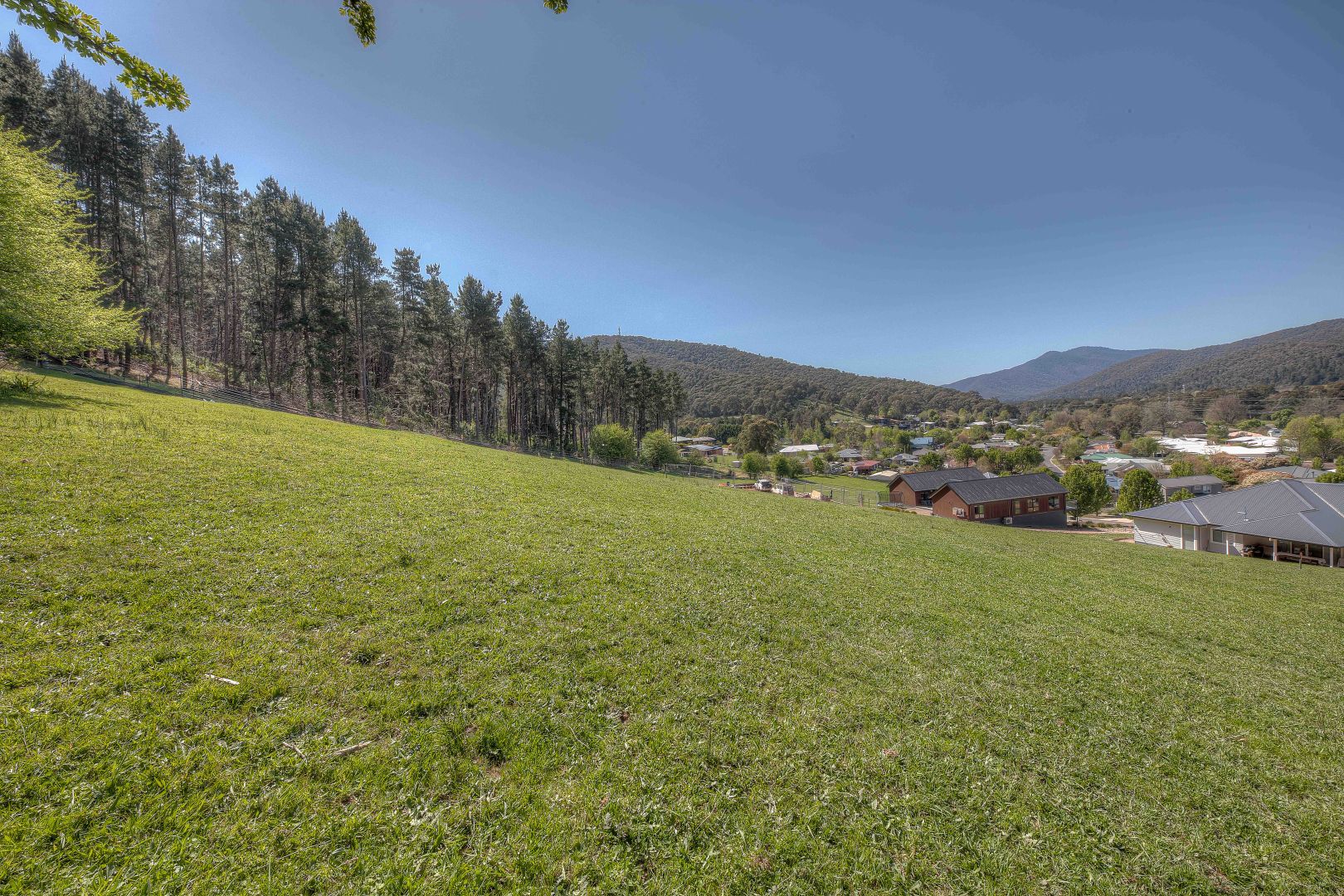 28 Mountain Mist Drive, Bright VIC 3741, Image 1