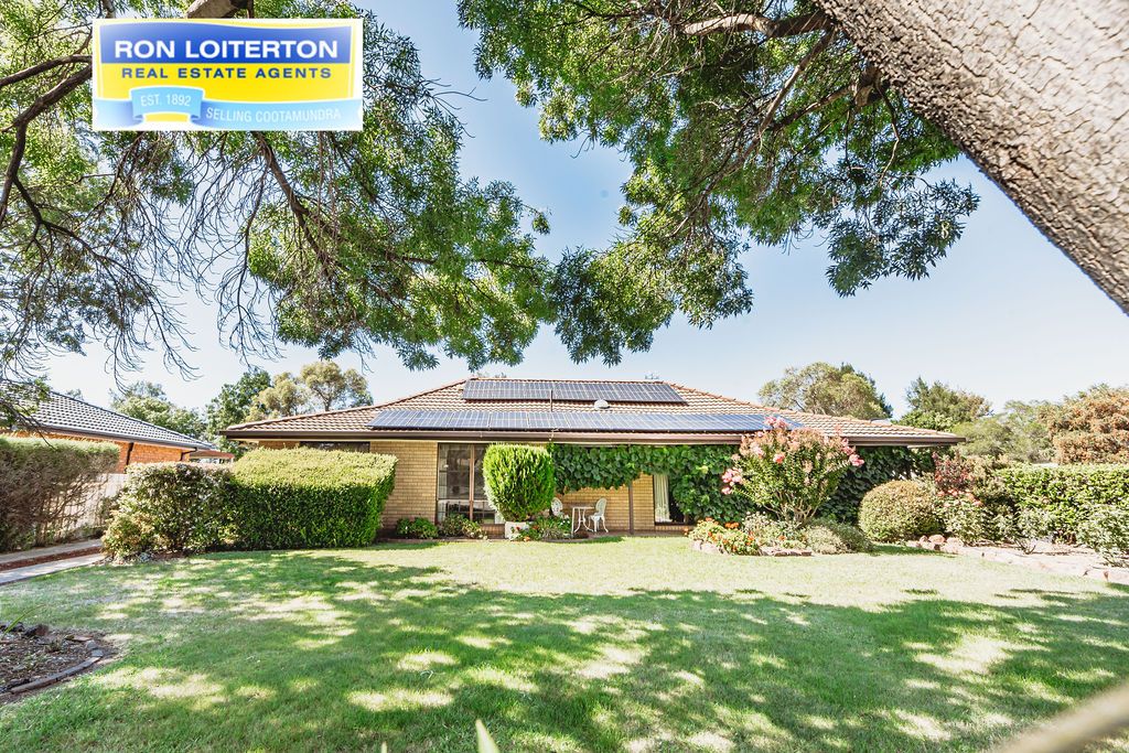 4 bedrooms House in 33 Cutler Ave COOTAMUNDRA NSW, 2590