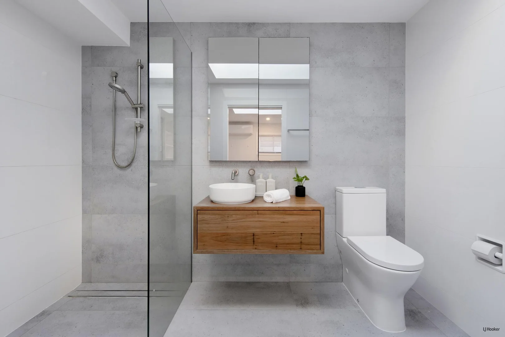 Additional image 21 of 36 Sawtell Drive, Currumbin Waters QLD 4223