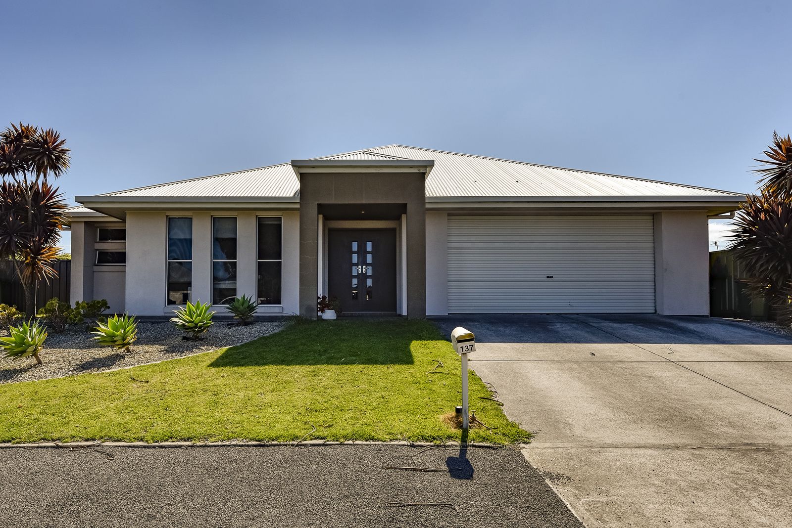 137 Mount Gambier Road, Millicent SA 5280, Image 0