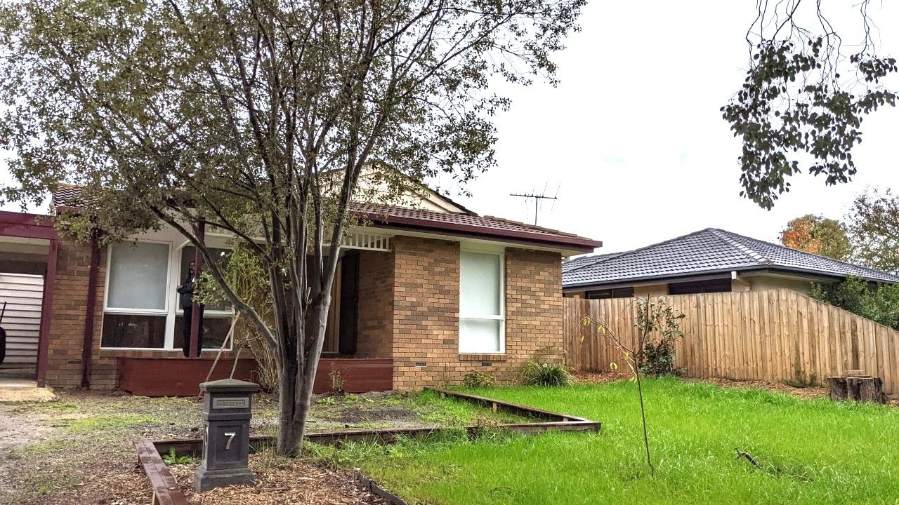 3 bedrooms House in 7 Briar Rose Walk CROYDON SOUTH VIC, 3136