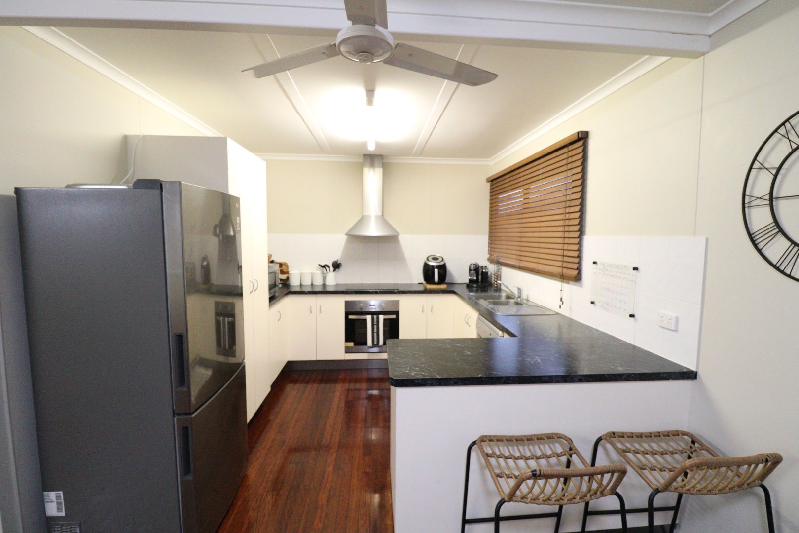 75-77 Munro Street, Brandon QLD 4808, Image 2