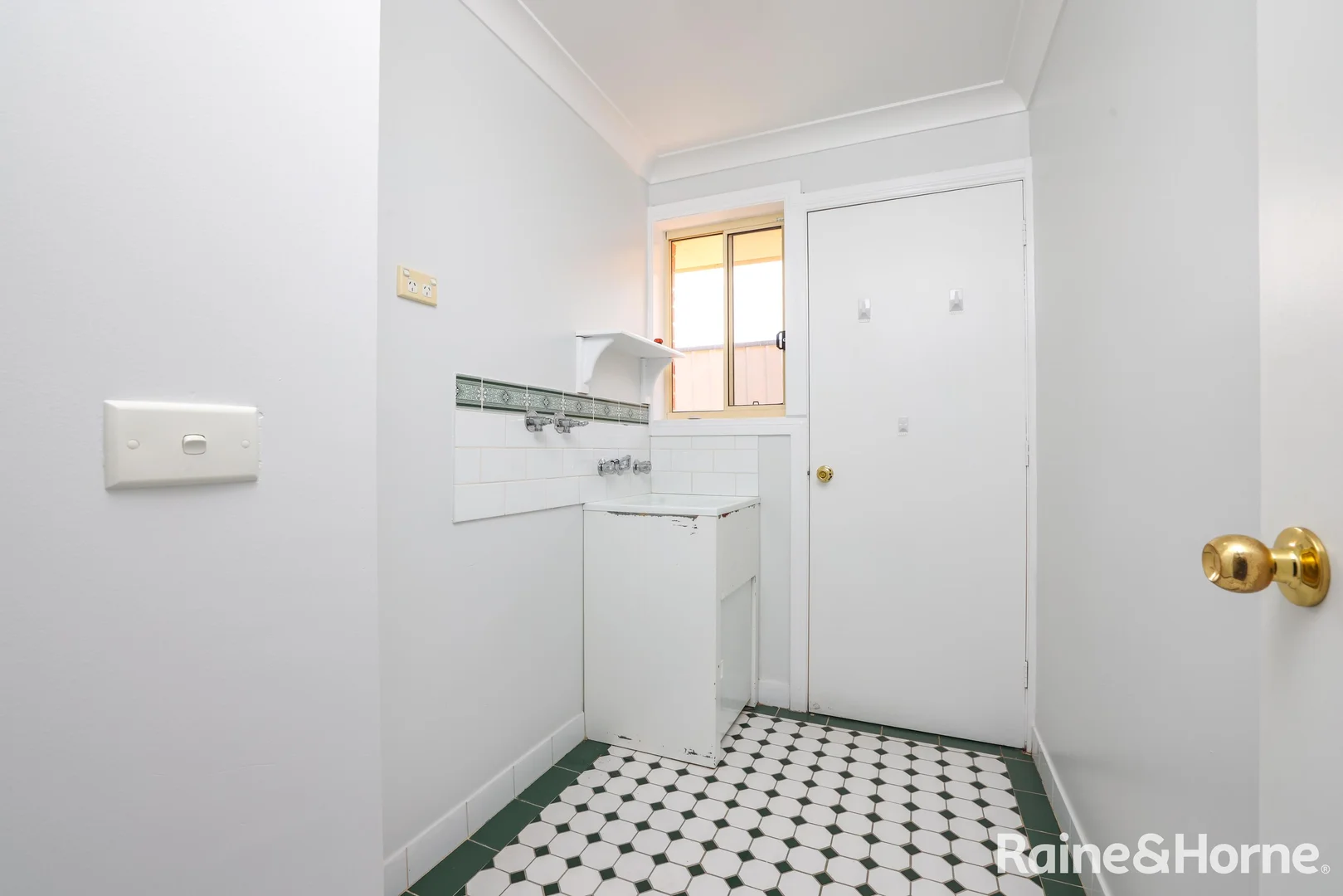 Additional image 7 of 2/2 Sundown Drive, Kelso NSW 2795