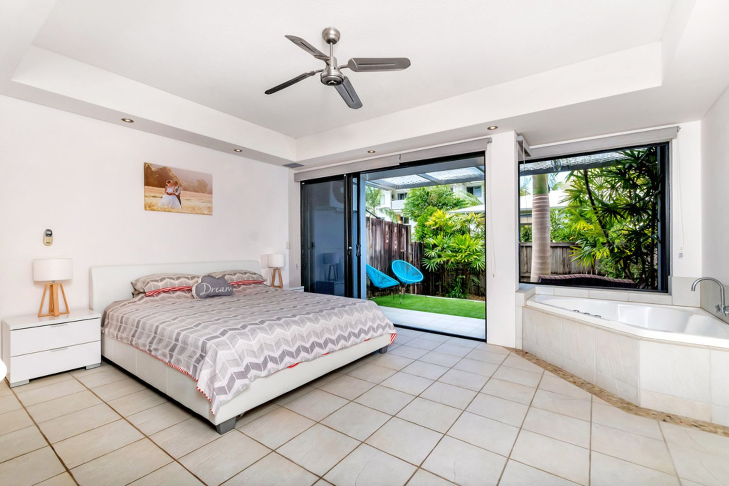 12/22-24 Oyster Court, Trinity Beach QLD 4879, Image 2