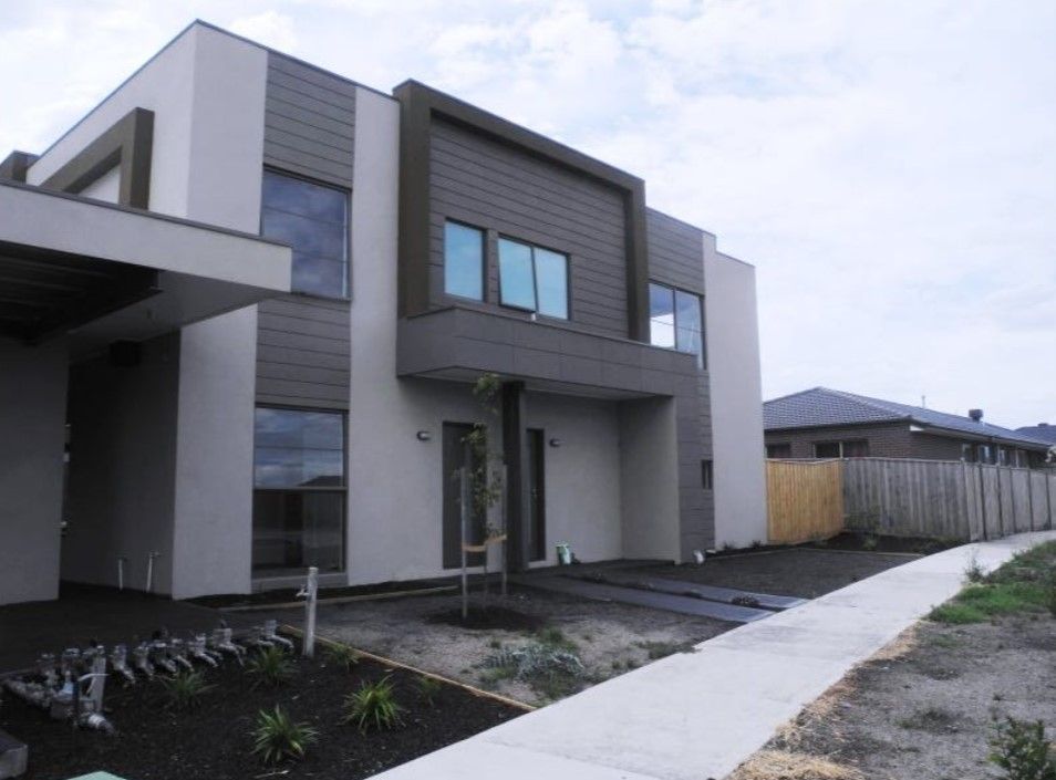 2 bedrooms Apartment / Unit / Flat in 106/19 Positano Way LALOR VIC, 3075