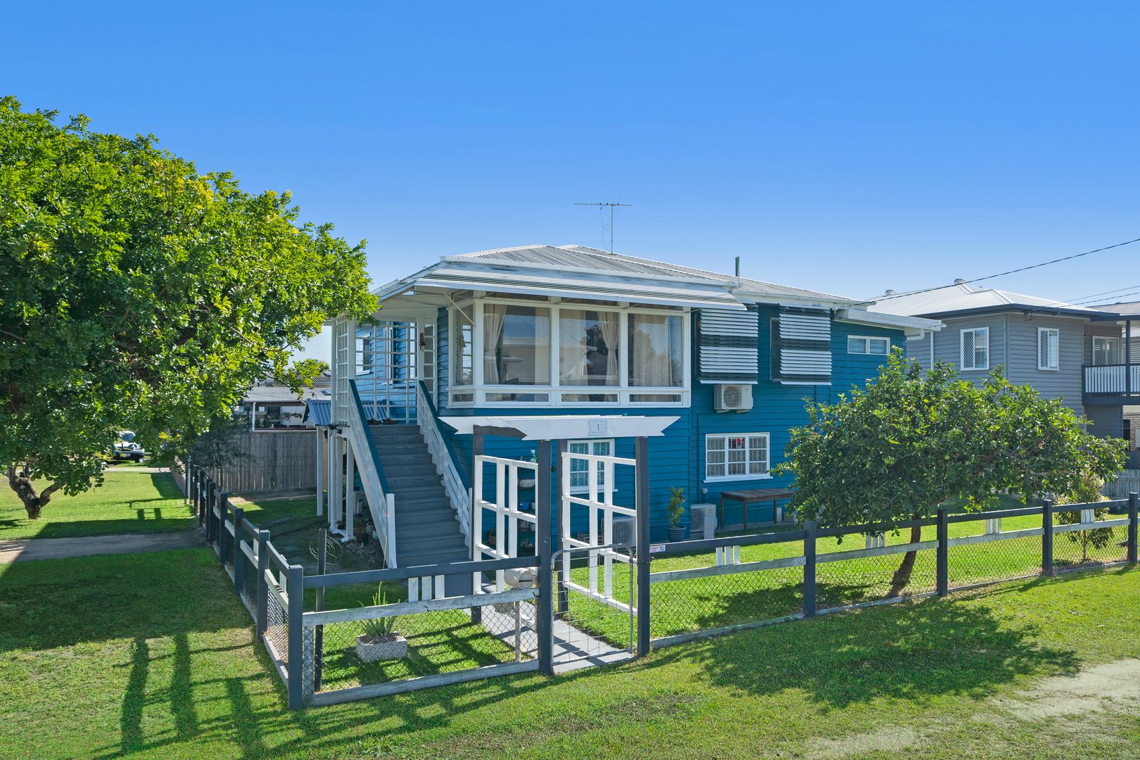 2 bedrooms House in 1 Barron Road MARGATE QLD, 4019