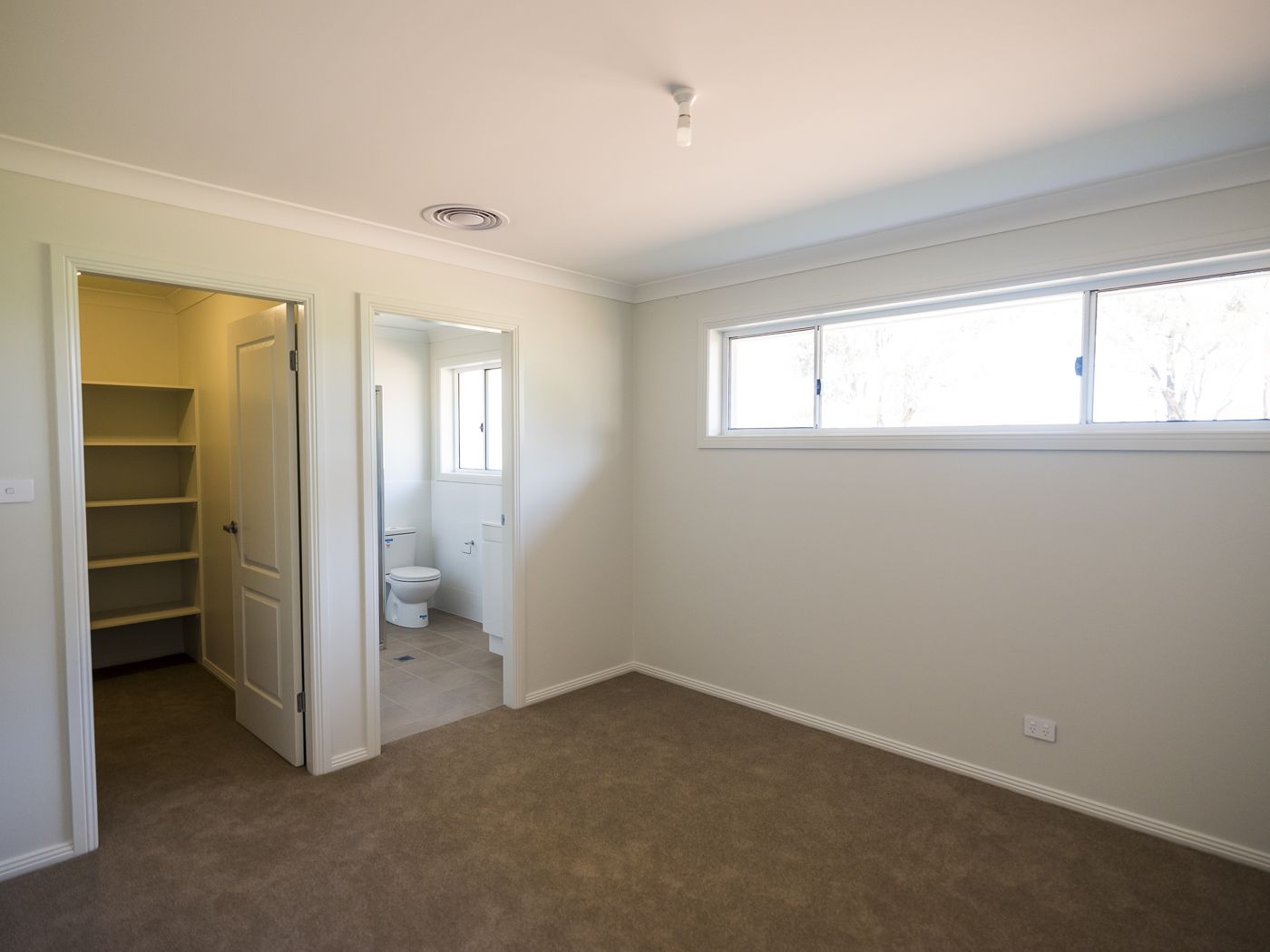 24 Huckel Close, Grenfell NSW 2810, Image 1