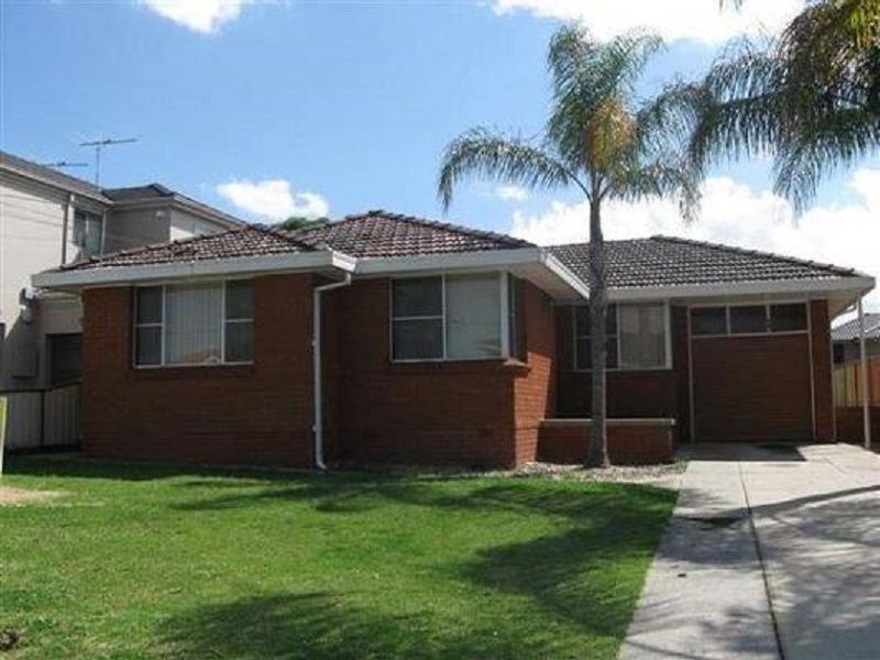 3 bedrooms House in 44 Throsby Street FAIRFIELD HEIGHTS NSW, 2165