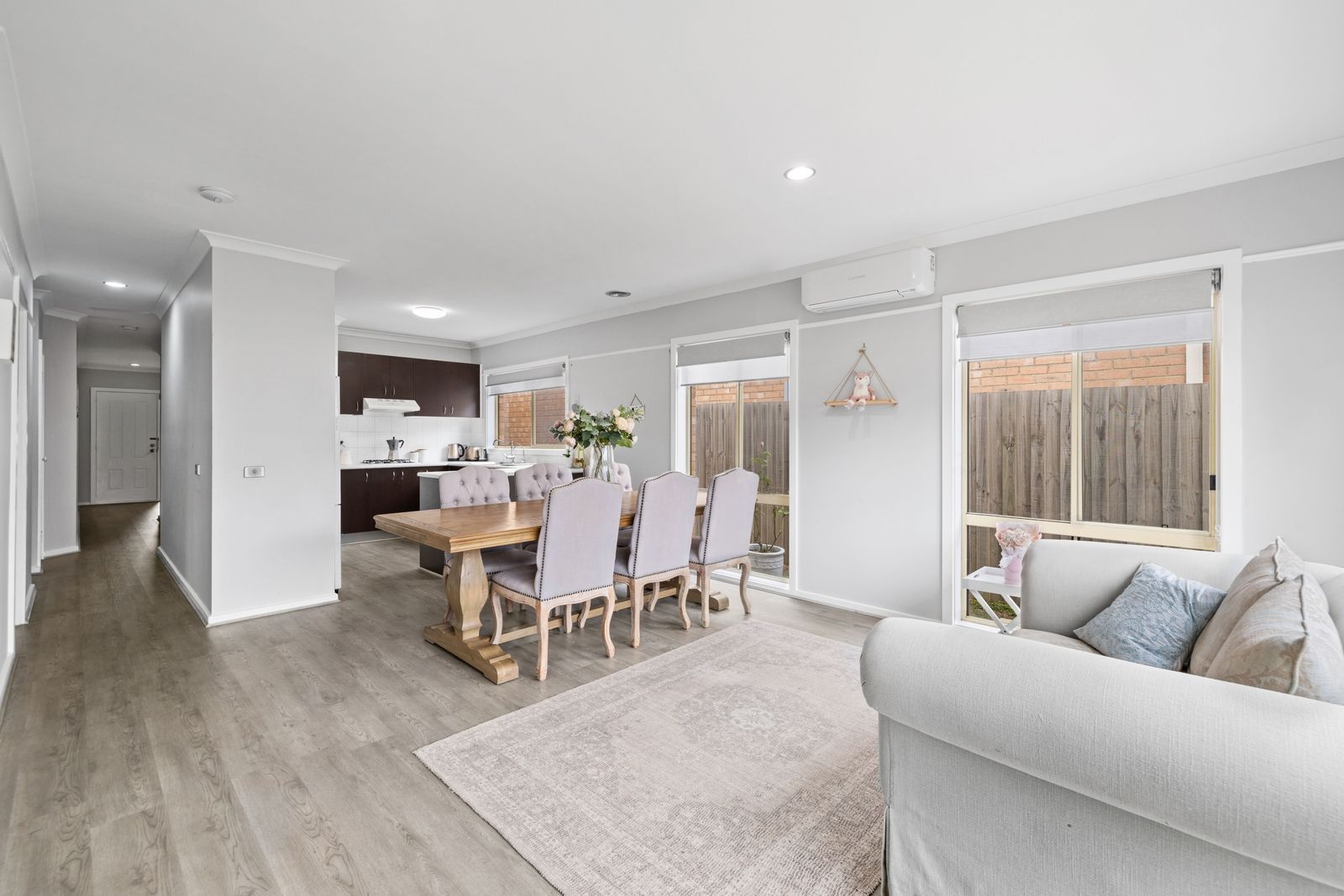 8 Tintern Loop, Hillside VIC 3037, Image 1