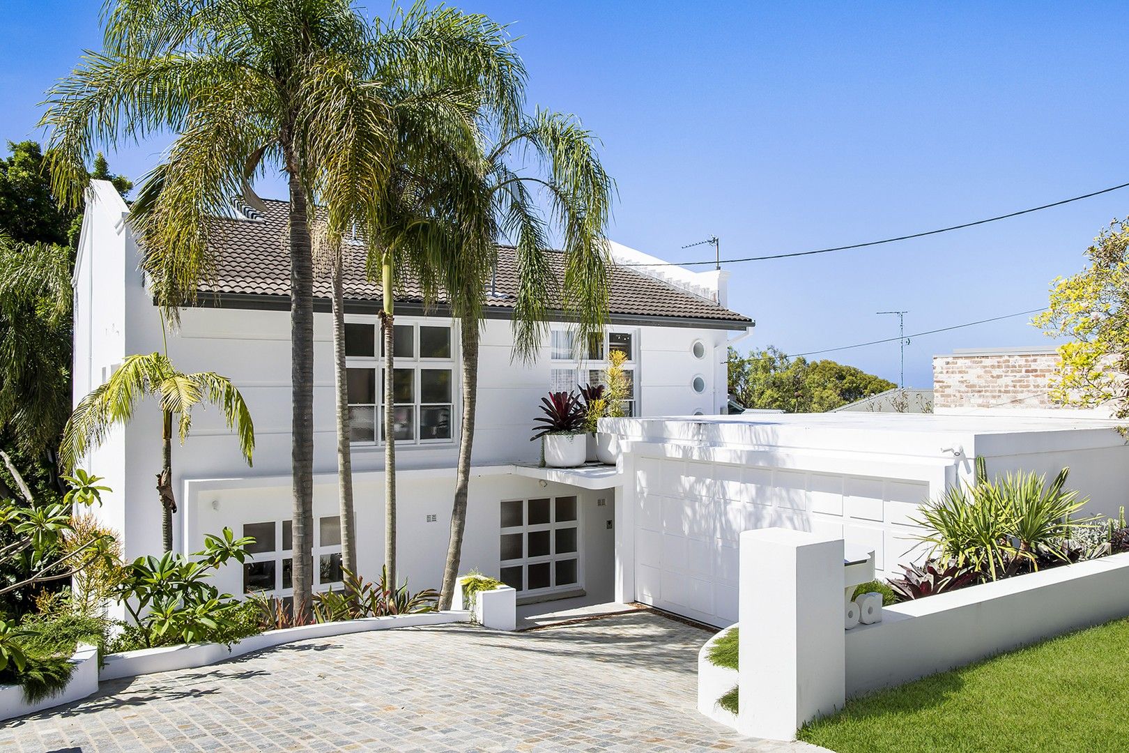 5 bedrooms House in 16a Gardyne Street BRONTE NSW, 2024