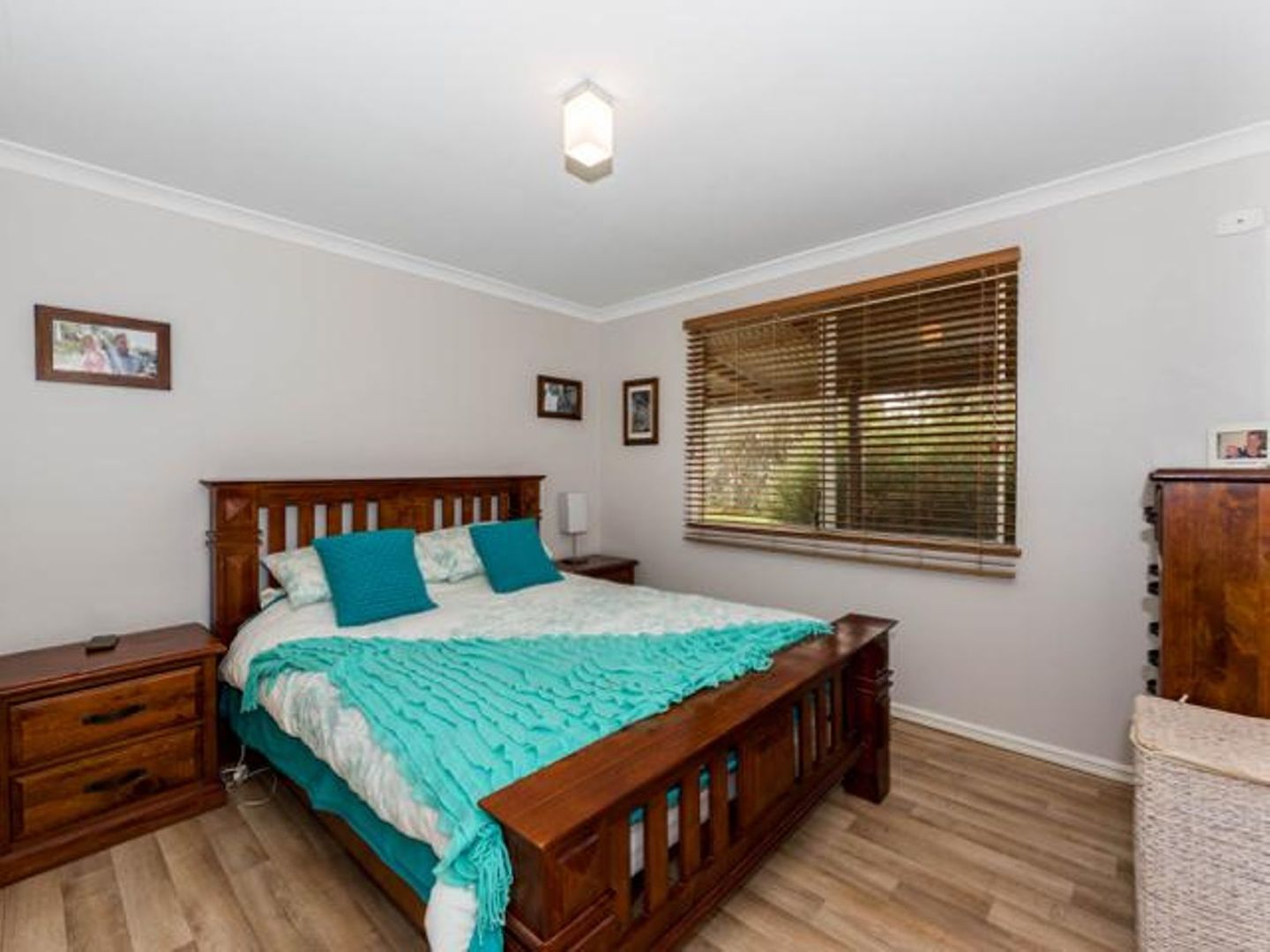 10 Cheetaning Street, Wandering WA 6308, Image 2