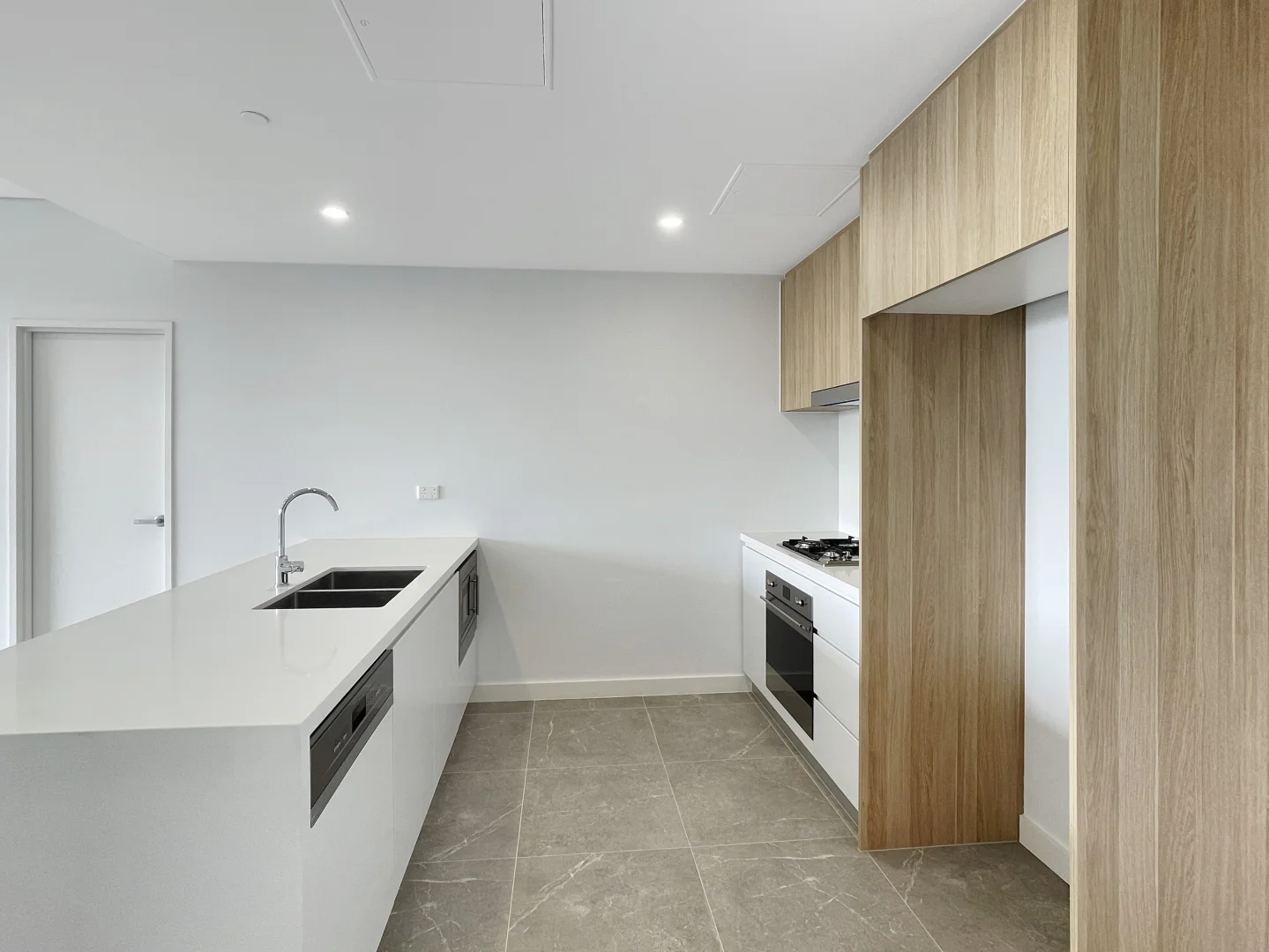 Additional image 2 of 607/30 Pinnacle Street, Miranda NSW 2228