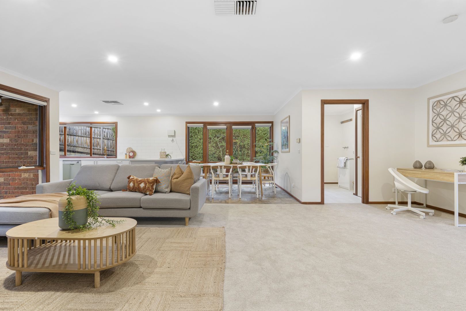Sold 5 Booth Court Eltham VIC 3095 on 13 Jun 2024 2019260148 Domain