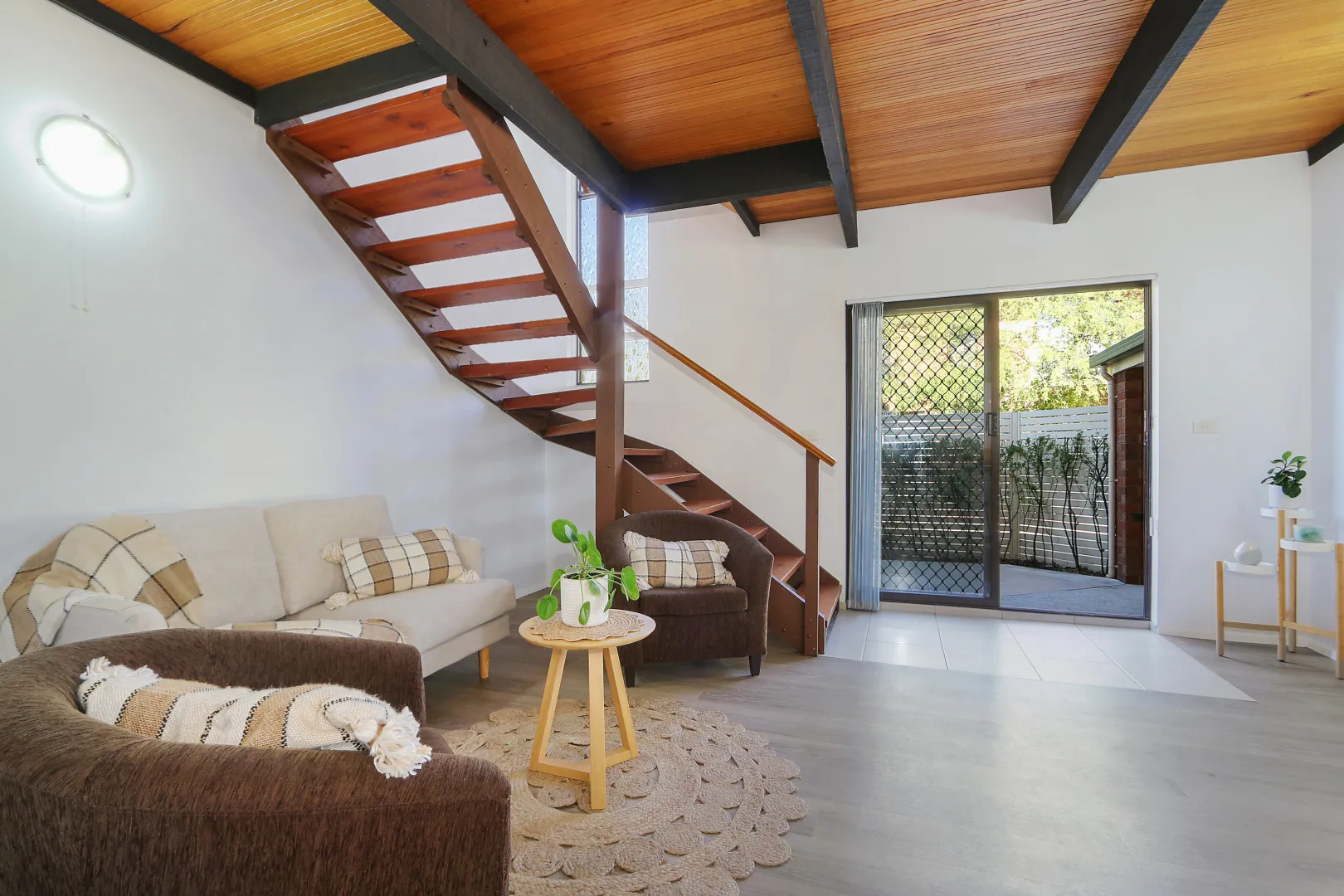 Three bedroom townhouse - View 4