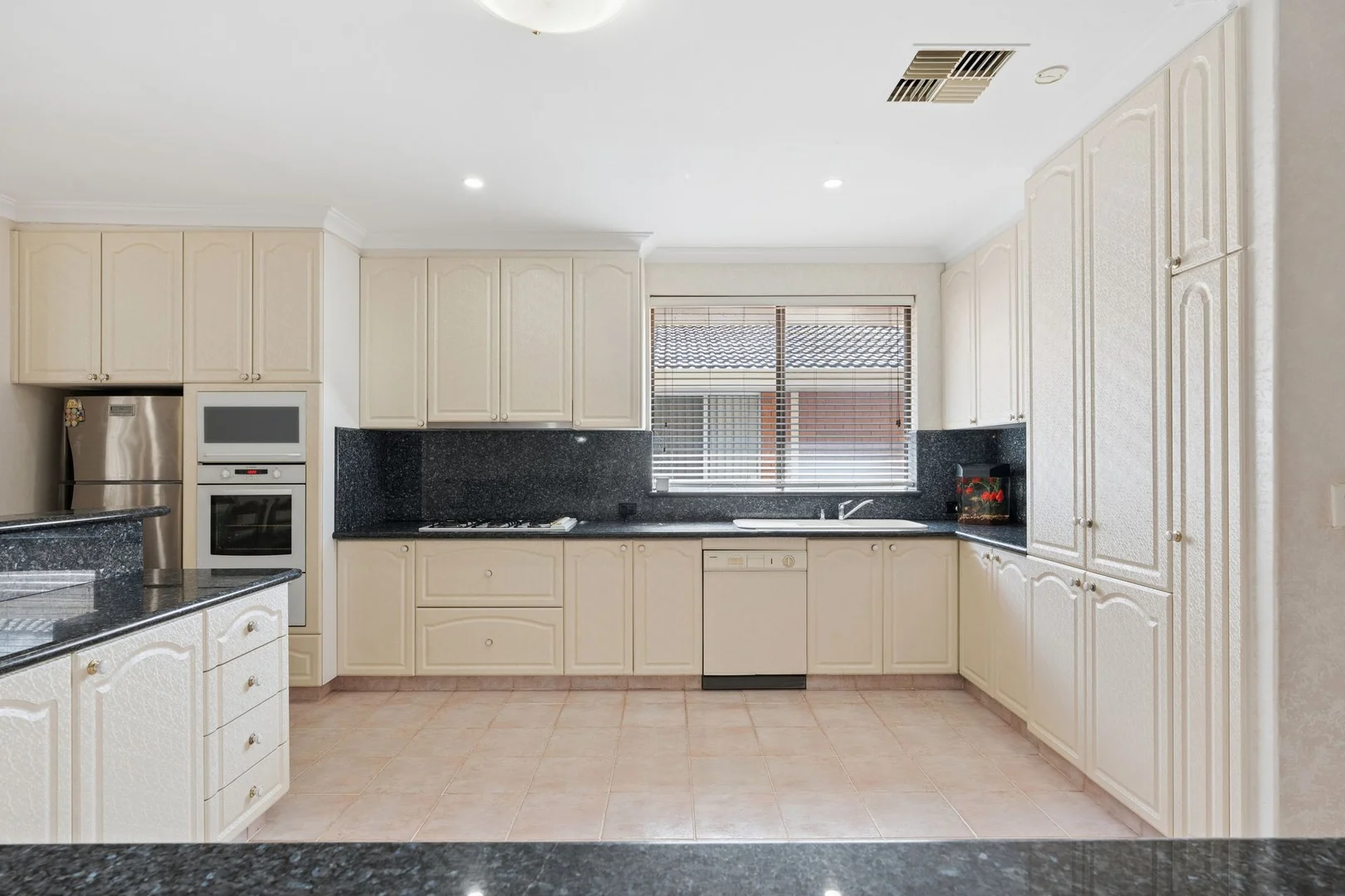 Additional image 11 of 15 Glenbrook Road, Thornlie WA 6108