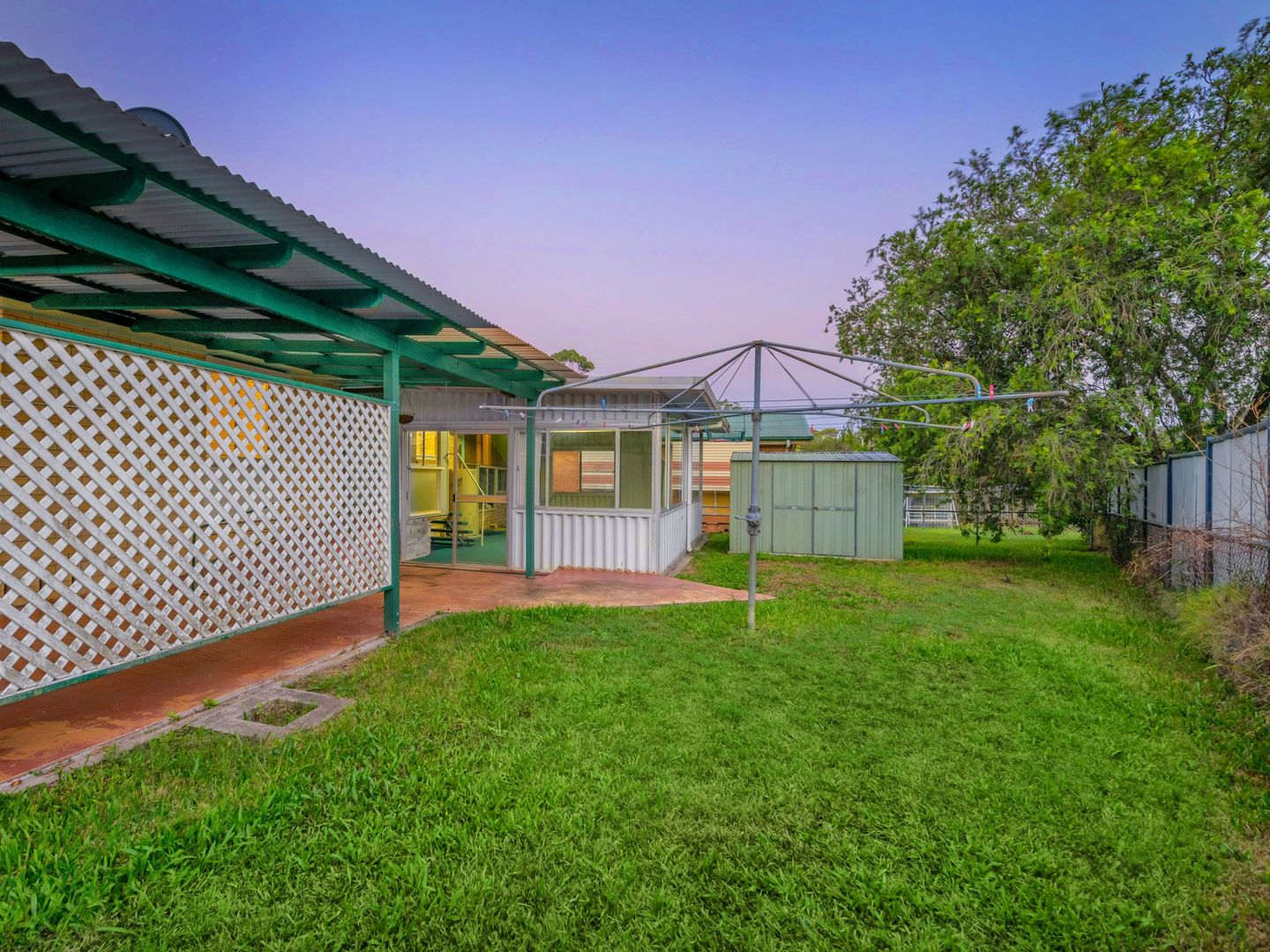 27 Jayben Street, Wynnum West QLD 4178, Image 2