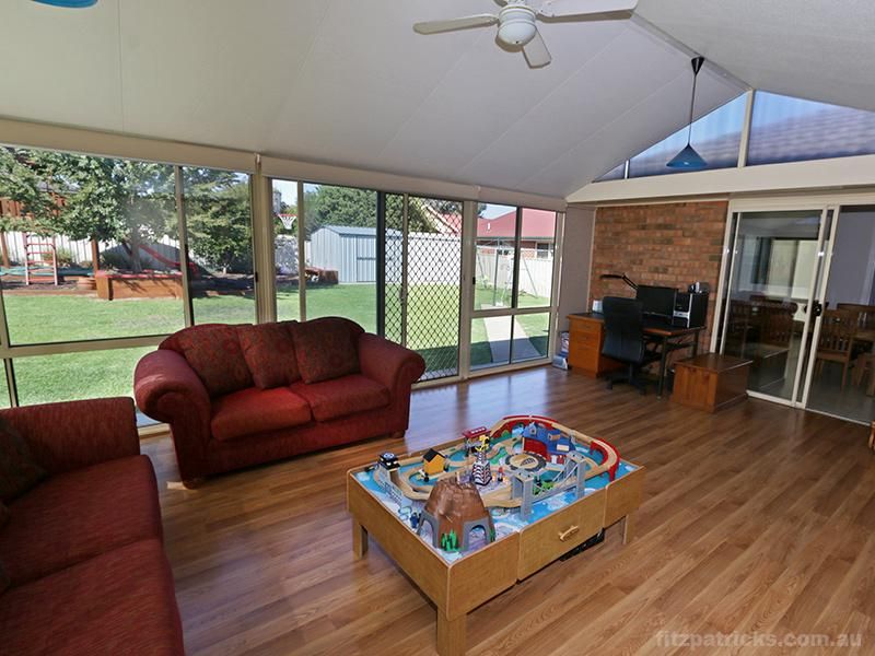 16 Bourkelands Drive, BOURKELANDS NSW 2650, Image 2