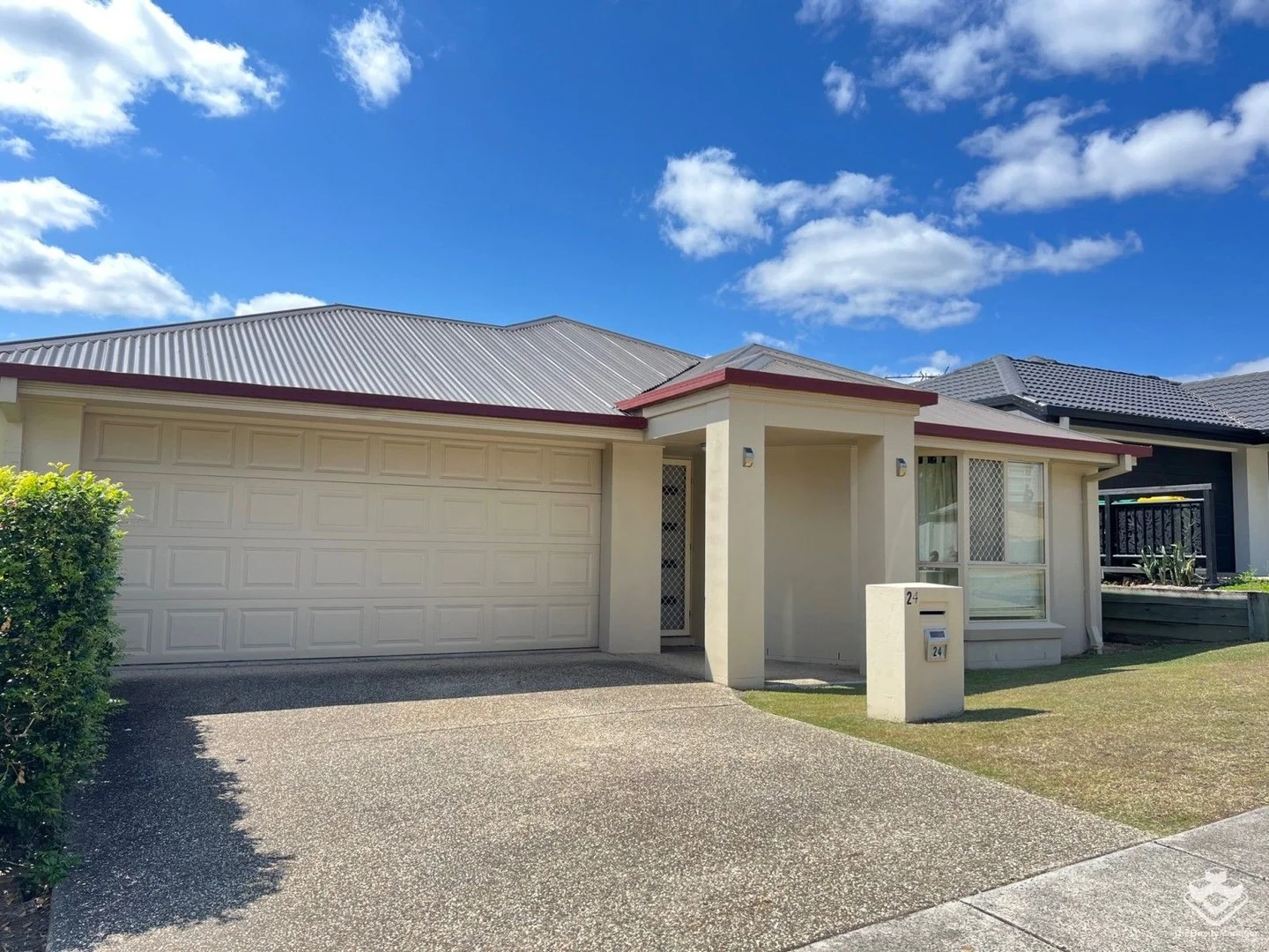 24 Viewpoint Drive, Springfield Lakes QLD 4300
