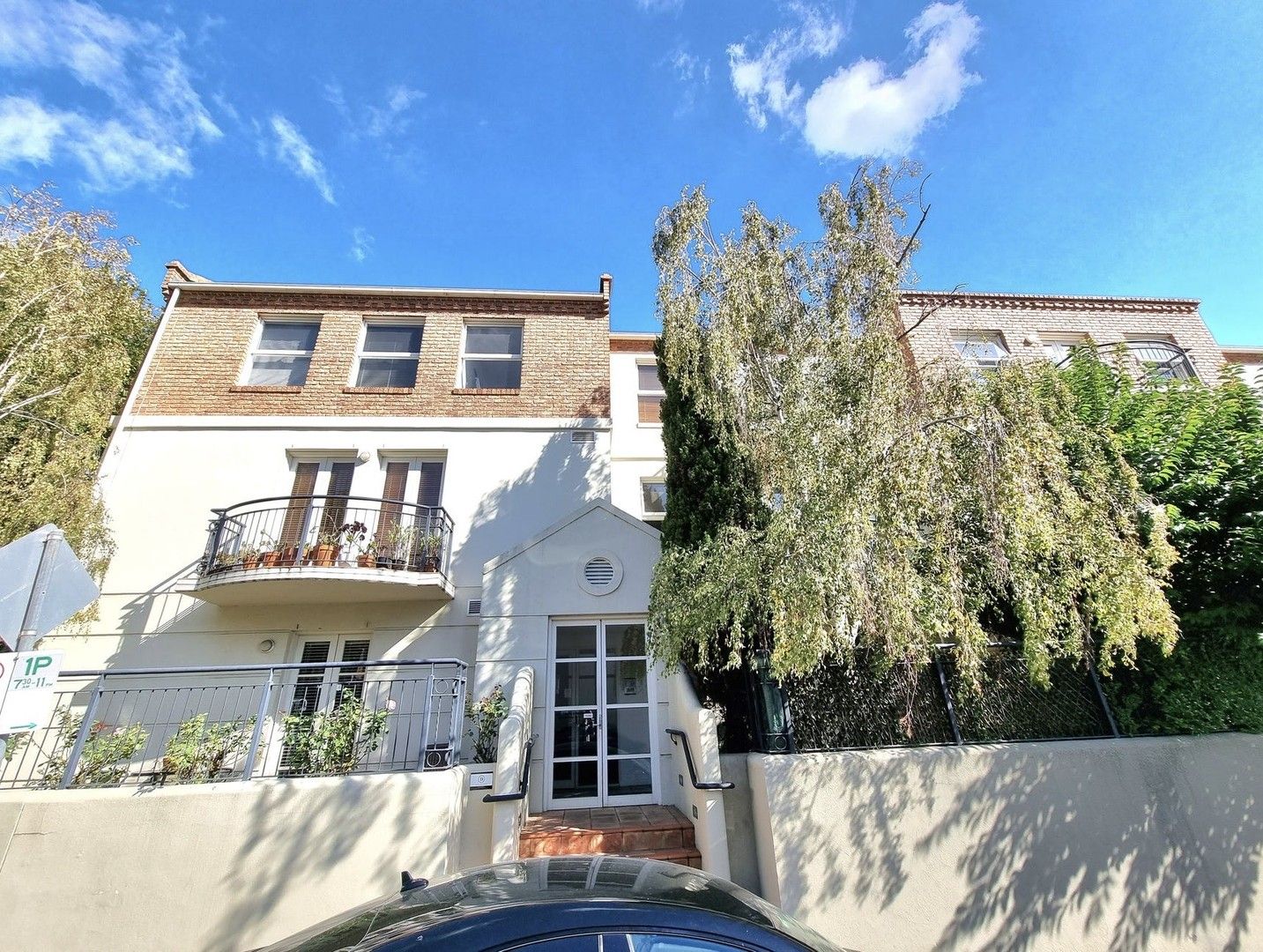 2 bedrooms Apartment / Unit / Flat in 8/190 Lennox Street RICHMOND VIC, 3121