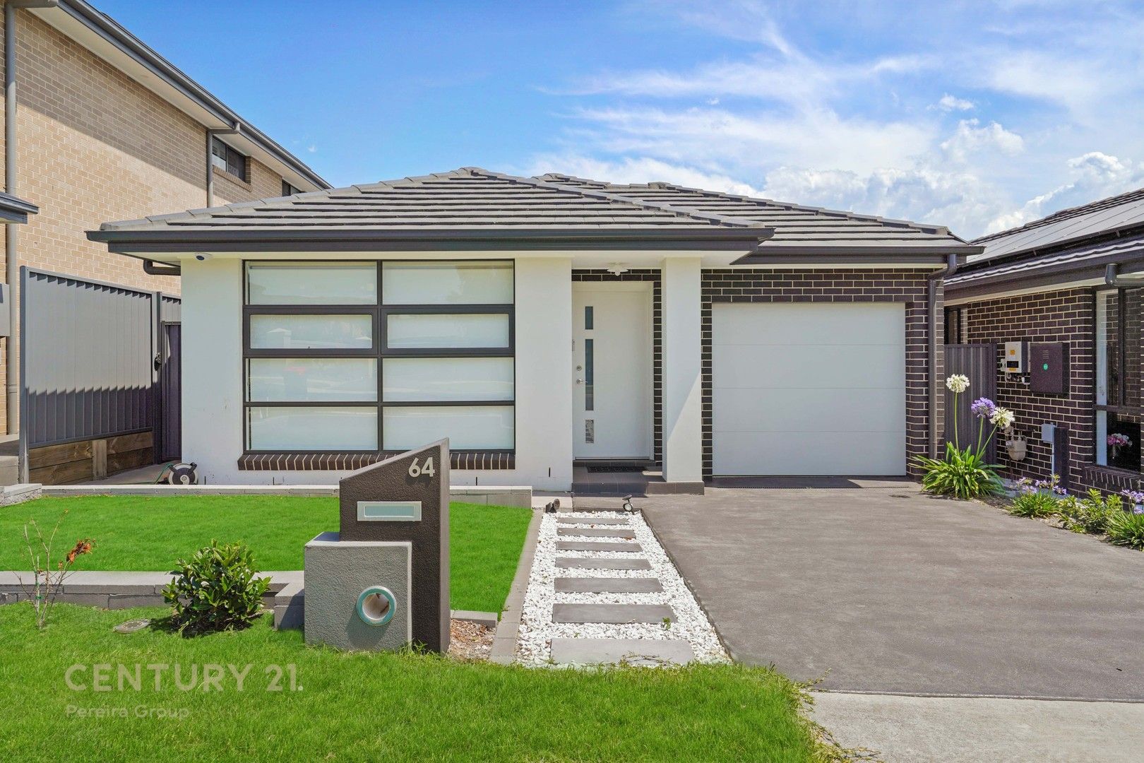 4 bedrooms House in 64 Seventh Avenue AUSTRAL NSW, 2179