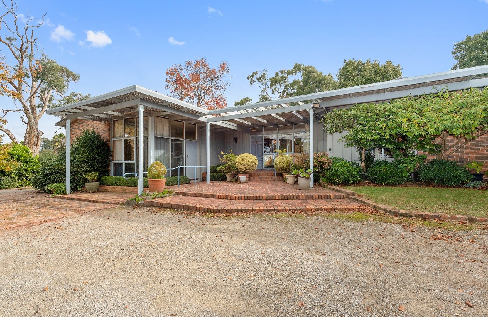 2 bedrooms House in 7 Karrala Court CHIRNSIDE PARK VIC, 3116