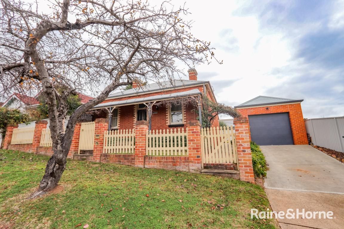 19 Blandford Street, Bathurst NSW 2795 House For Rent 700 Domain