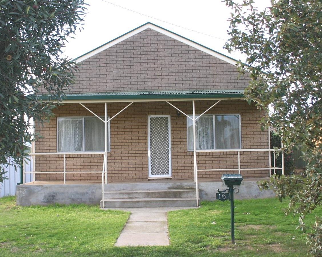 16 Cross Street, Junee NSW 2663, Image 0