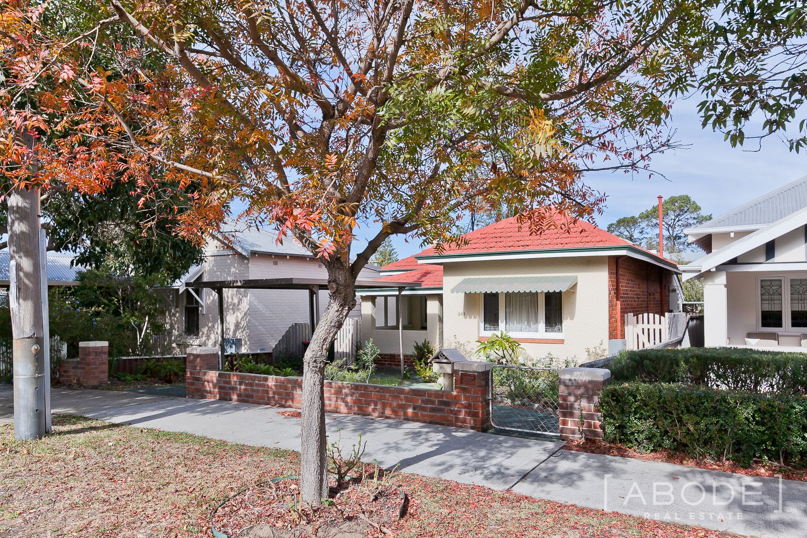 3 bedrooms House in 261 Nicholson Road SHENTON PARK WA, 6008