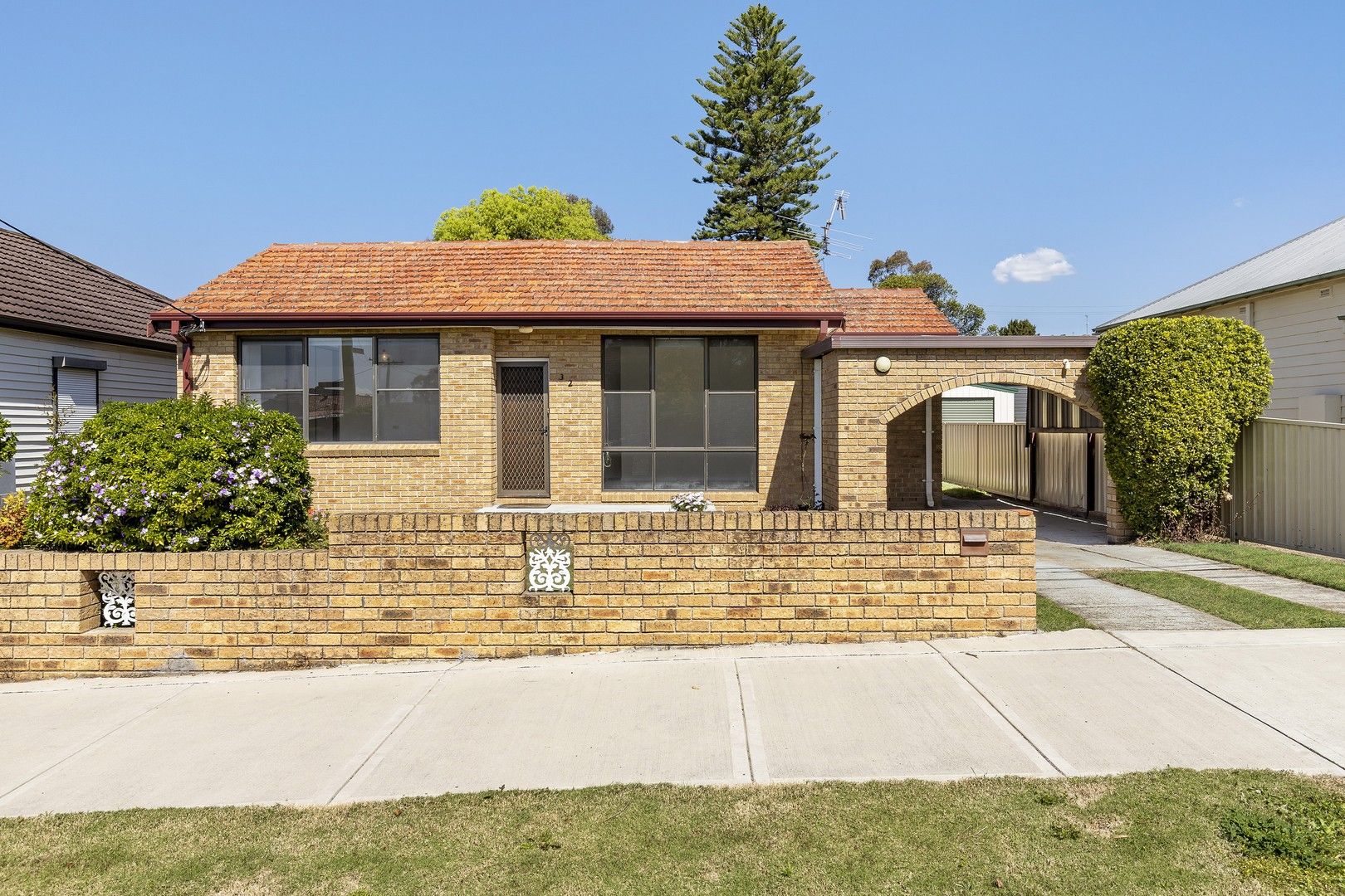 4 bedrooms House in 32 Melbee Street RUTHERFORD NSW, 2320