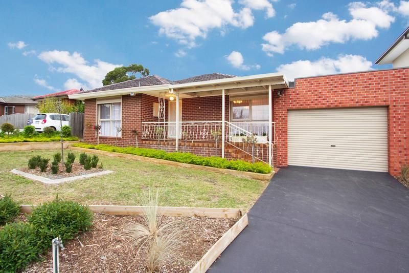 4a Mount Batten Court, OAKLEIGH EAST VIC 3166, Image 0