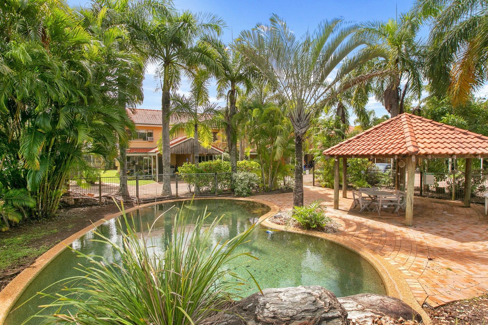 2 bedrooms Townhouse in 4/11-13 Short Street REDLYNCH QLD, 4870