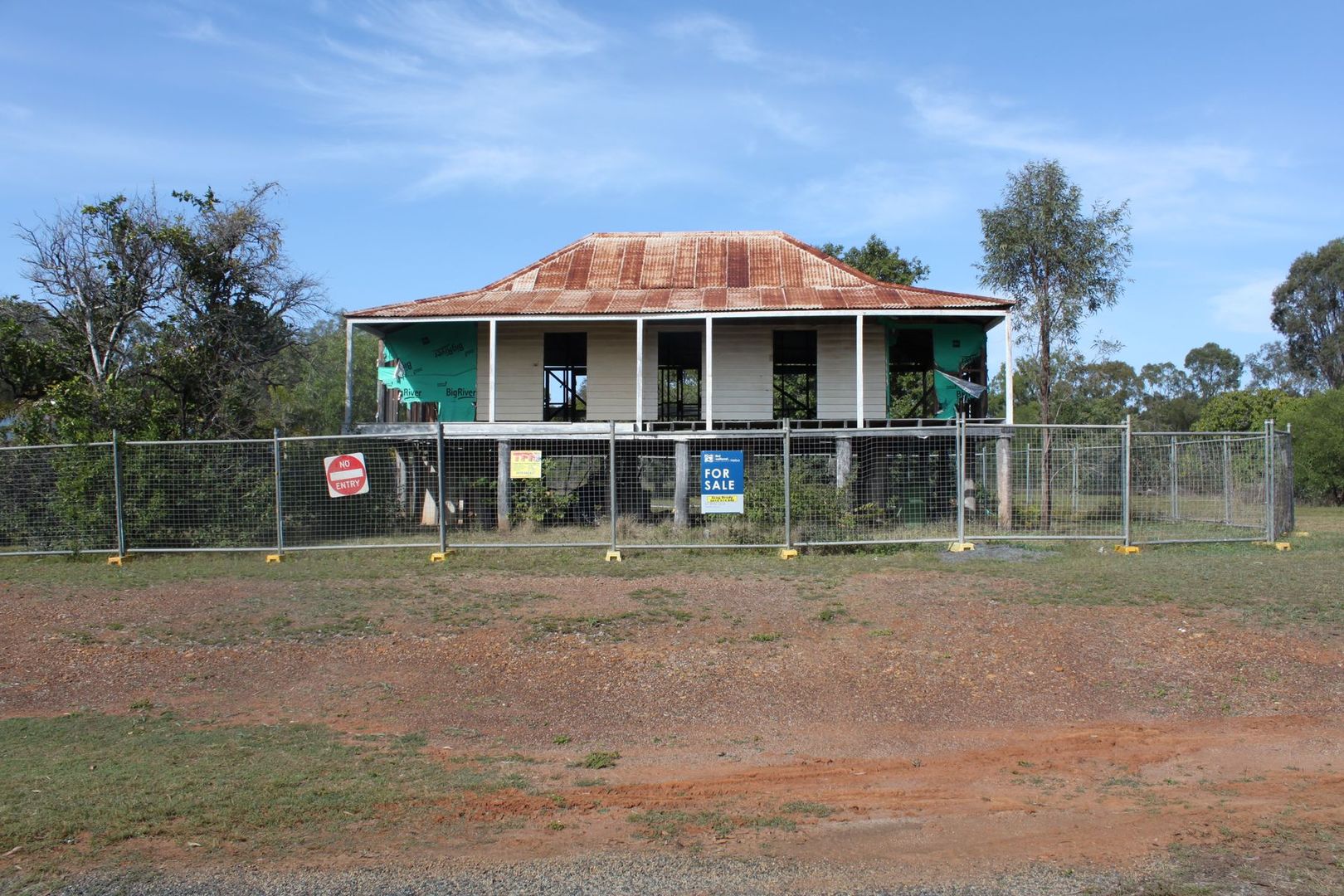 14 Waverley Street, St Lawrence Property History & Address Research