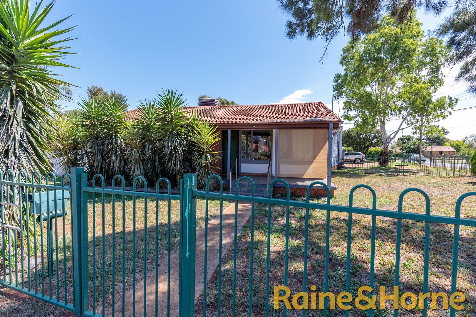 28 Collins Avenue, Dubbo NSW 2830, Image 0