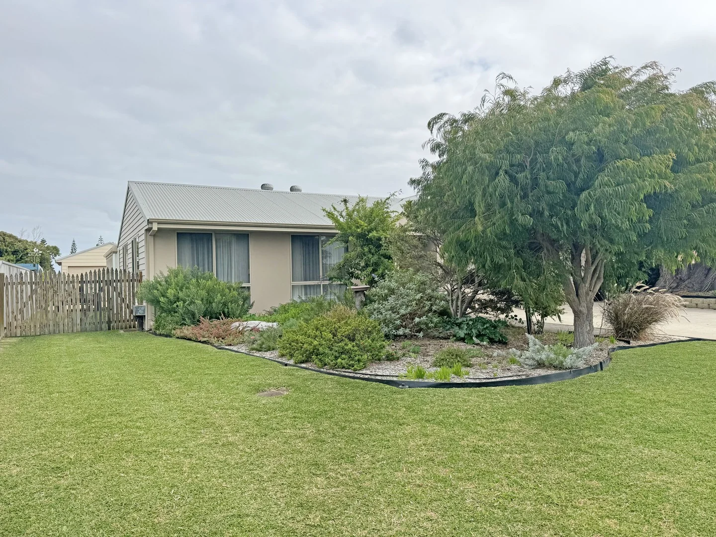 2 McGinn Place, Castletown WA 6450