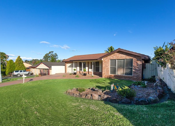 3 Balthasar Close, Rosemeadow NSW 2560