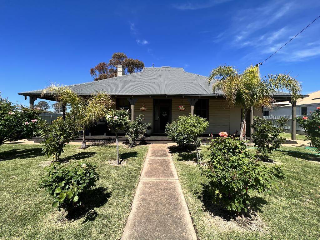 3 bedrooms House in 84 Jerilderie Street JERILDERIE NSW, 2716