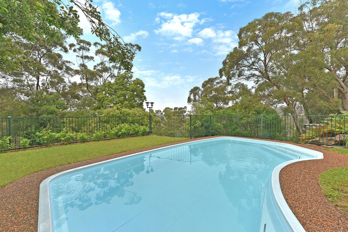 21 Chakola Avenue, Hornsby Heights NSW 2077, Image 2