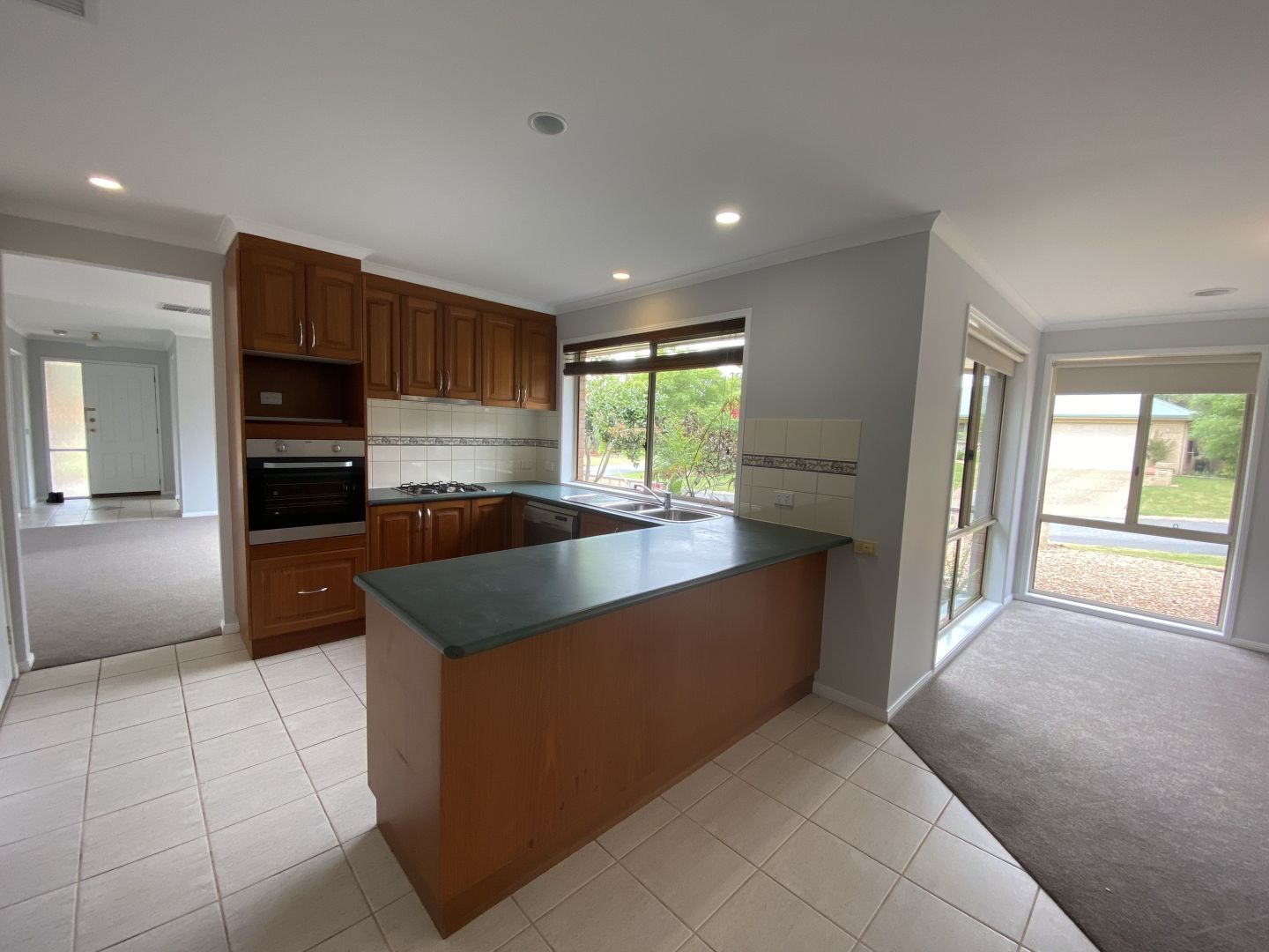 49 Greentree Way, West Albury NSW 2640 House For Rent Domain