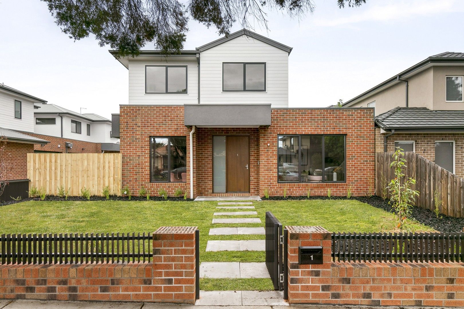 4 bedrooms Townhouse in 1/34-36 Surrey St PASCOE VALE VIC, 3044