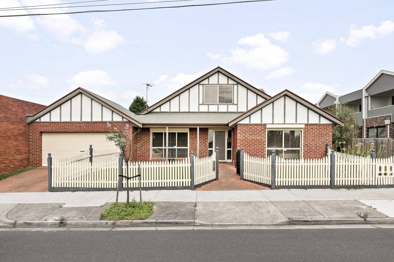 3 bedrooms House in 1/148 Cumberland Road PASCOE VALE VIC, 3044