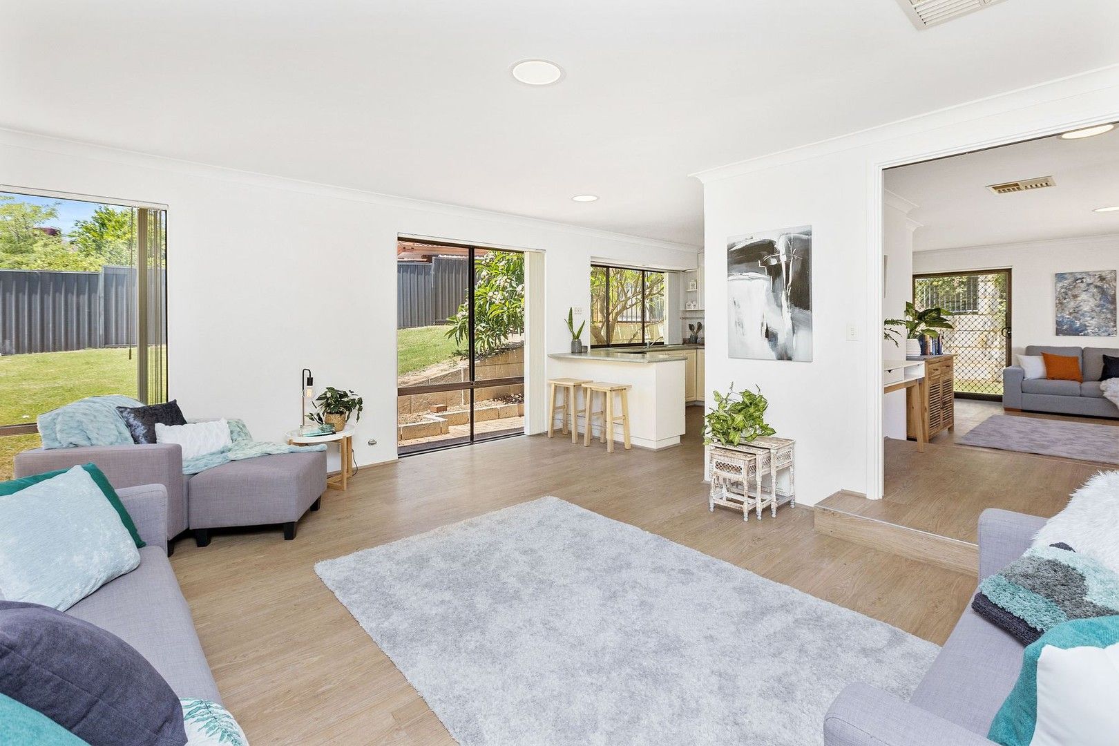 4 bedrooms House in 51 Lennoxtown Road DUNCRAIG WA, 6023