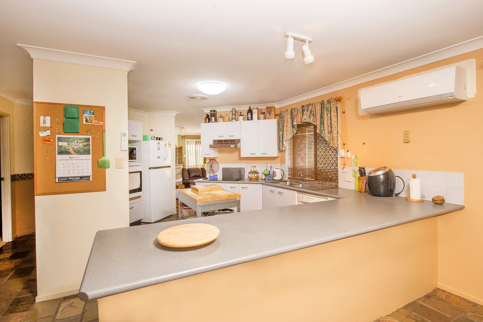 82 Poplar Street, Walloon QLD 4306, Image 1